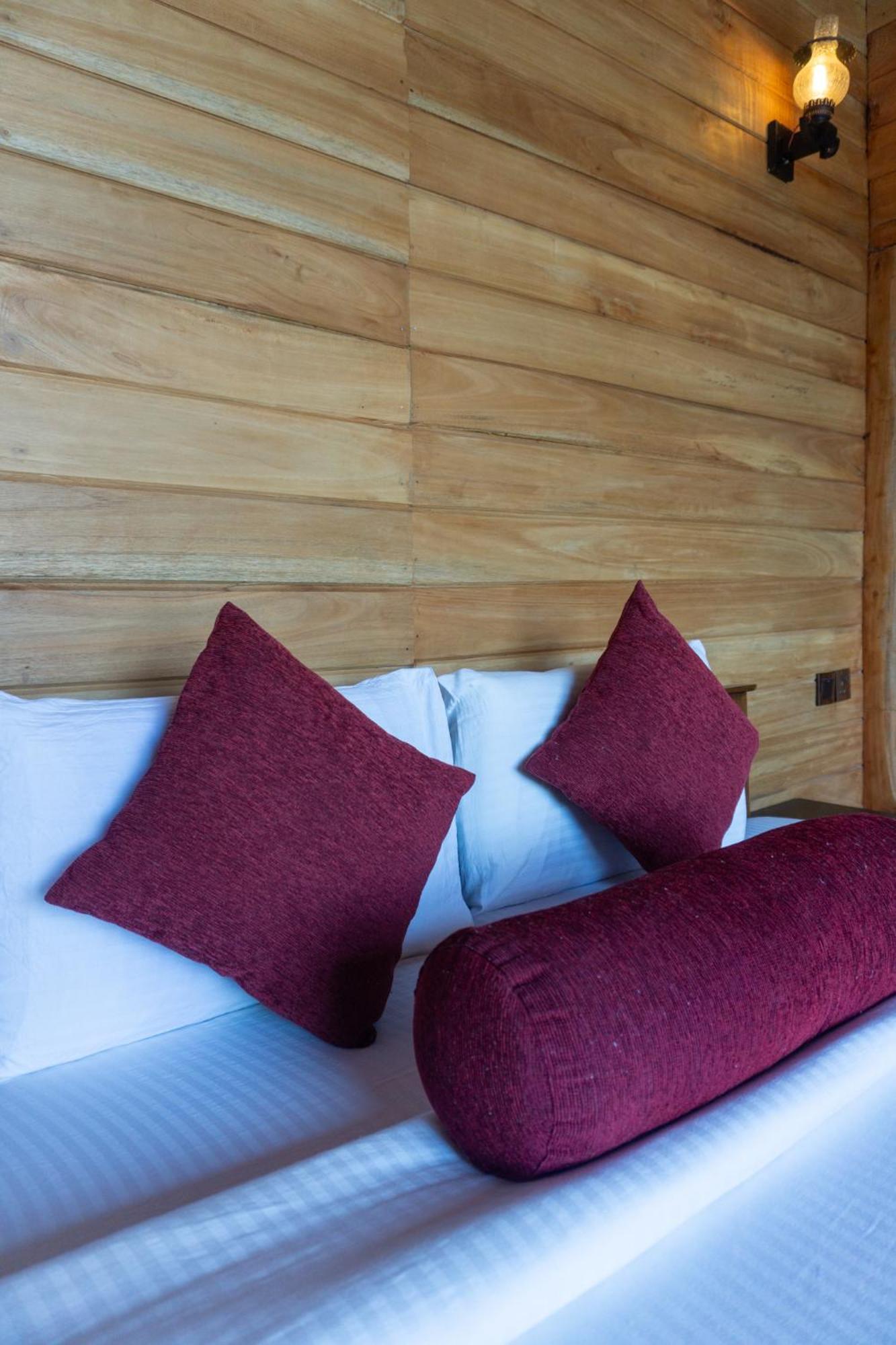 Refresh Inn Ella Kültér fotó