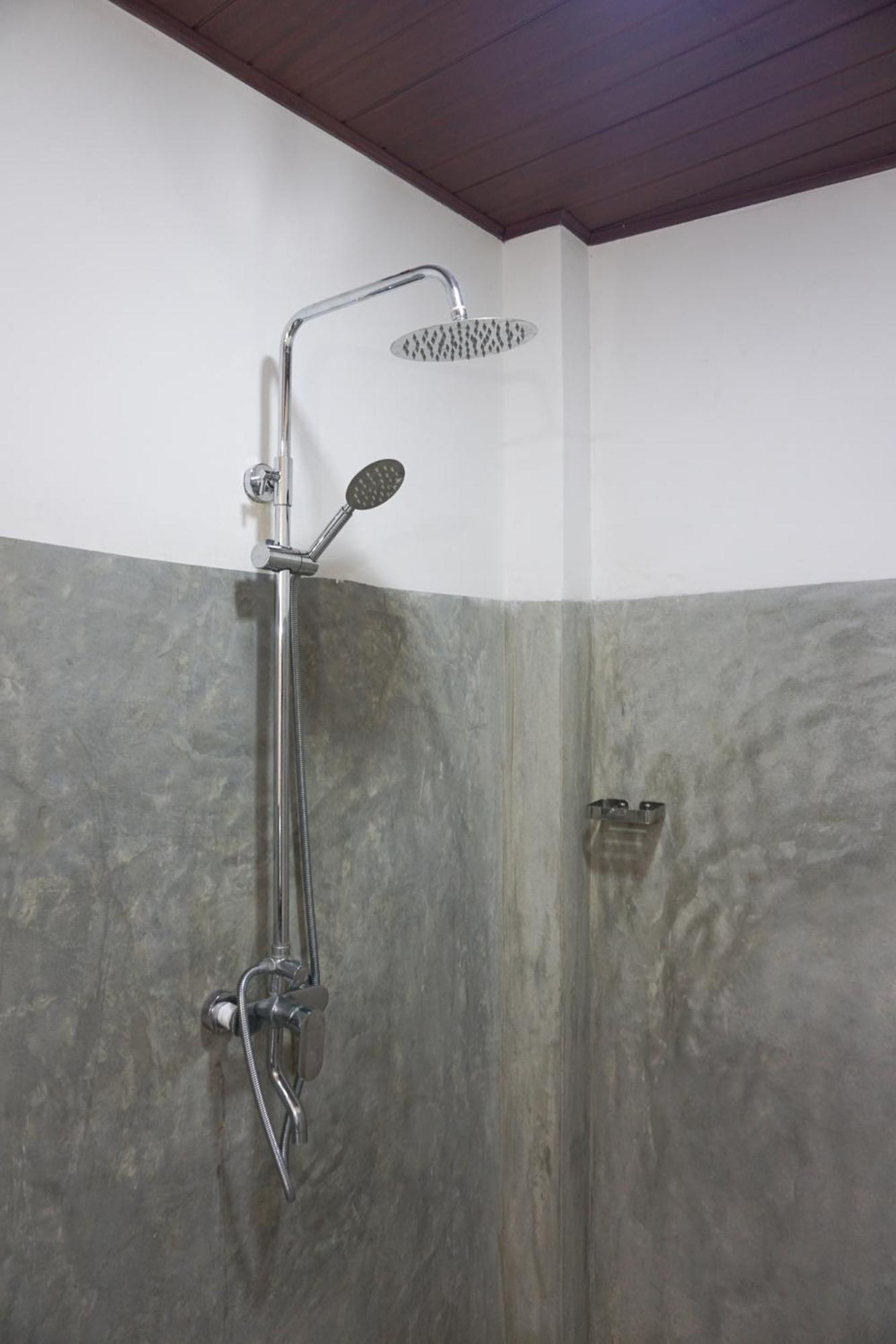 Refresh Inn Ella Kültér fotó