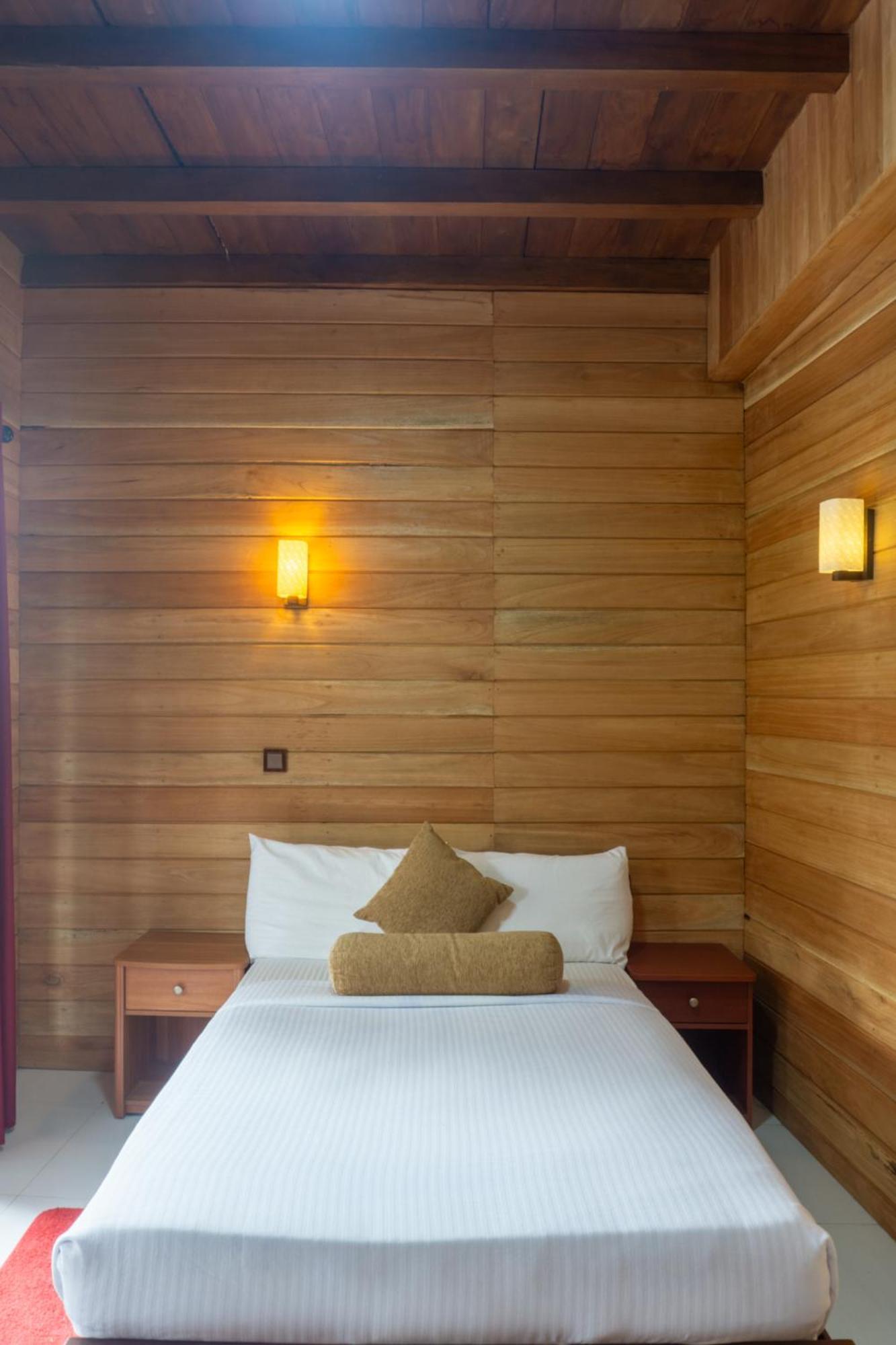 Refresh Inn Ella Kültér fotó
